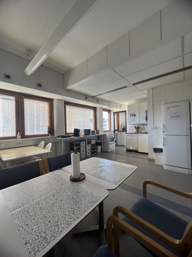 Auberge de jeunesse Office House Services 660